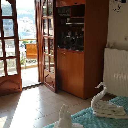 Korali House Neos Marmaras