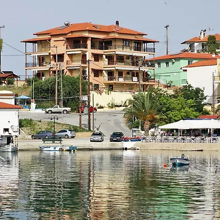 Korali House Hotel *